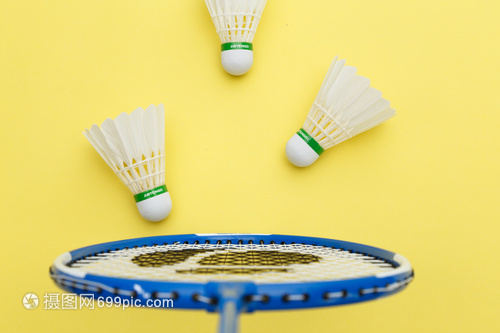 手往往拼劲 手往往拼劲