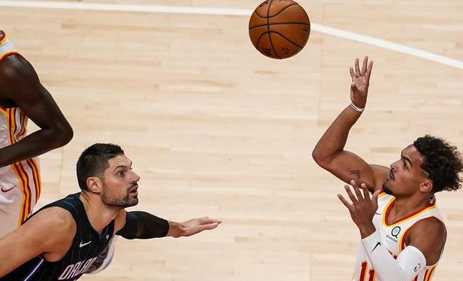 教练组根据 教练组根据