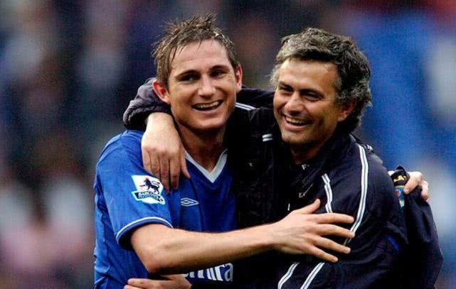 防线的一大 防线的一大